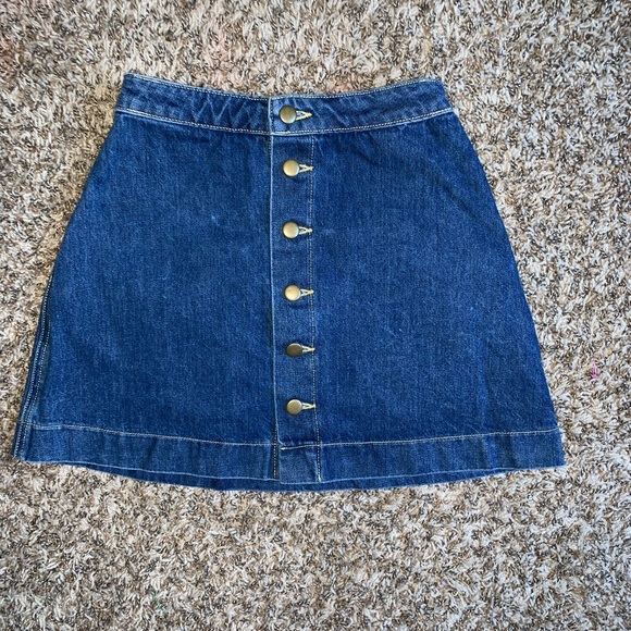 NWOT Denim skirt - Picture 2 of 3